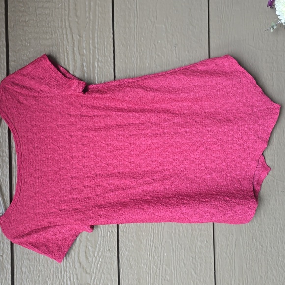 Simply Vera Wang Red Shark Bite T-shirt Xs - Picture 4 of 4